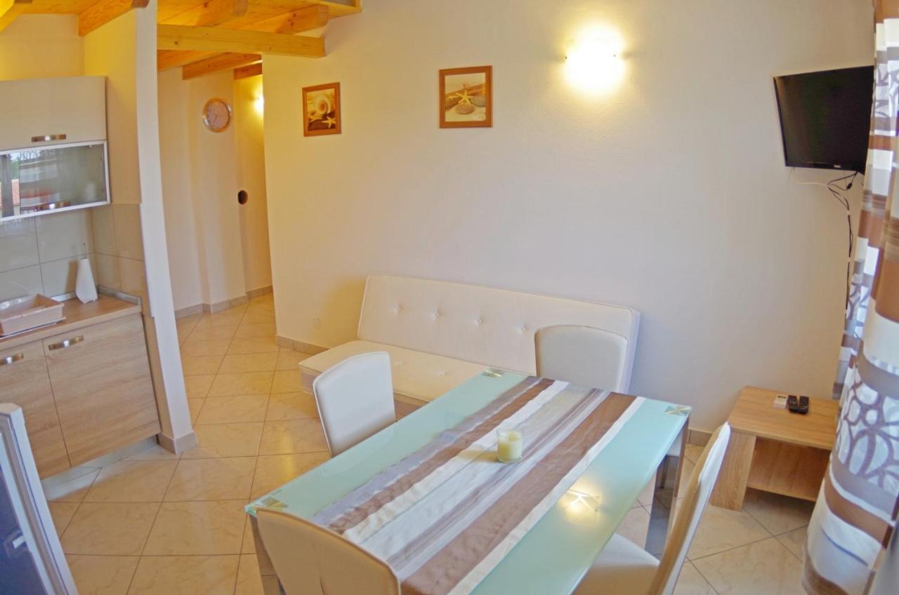 Holiday Apartments In House Sanja Rakalj Ngoại thất bức ảnh