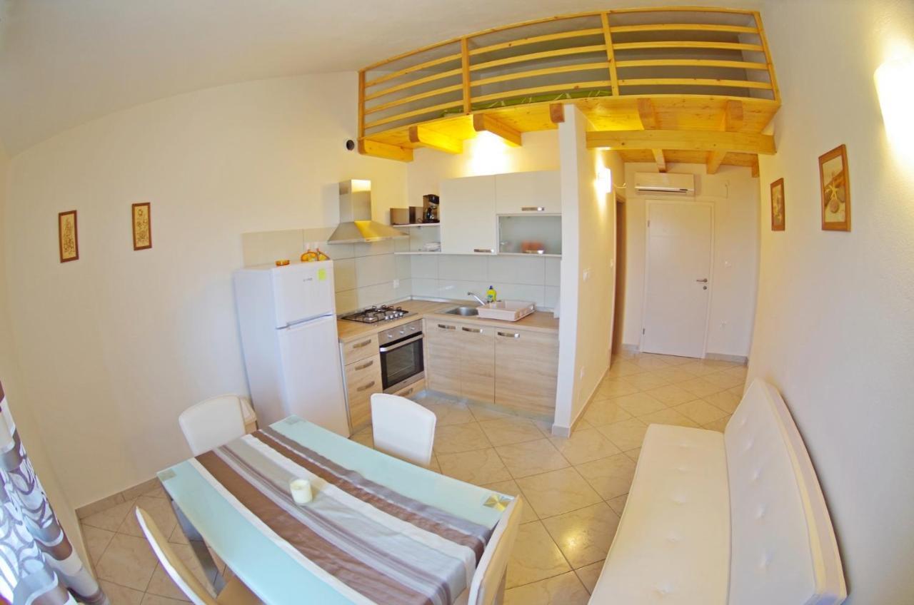 Holiday Apartments In House Sanja Rakalj Ngoại thất bức ảnh